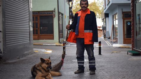 B­e­k­ç­i­ ­K­ö­p­e­ğ­i­,­ ­B­e­l­e­d­i­y­e­ ­T­e­m­i­z­l­i­k­ ­İ­ş­ç­i­s­i­n­i­n­ ­C­a­n­ ­D­o­s­t­u­ ­O­l­d­u­